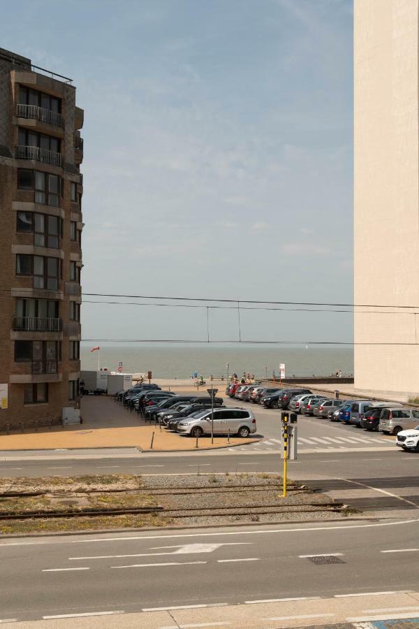 Between Waves Ostende Exterior foto